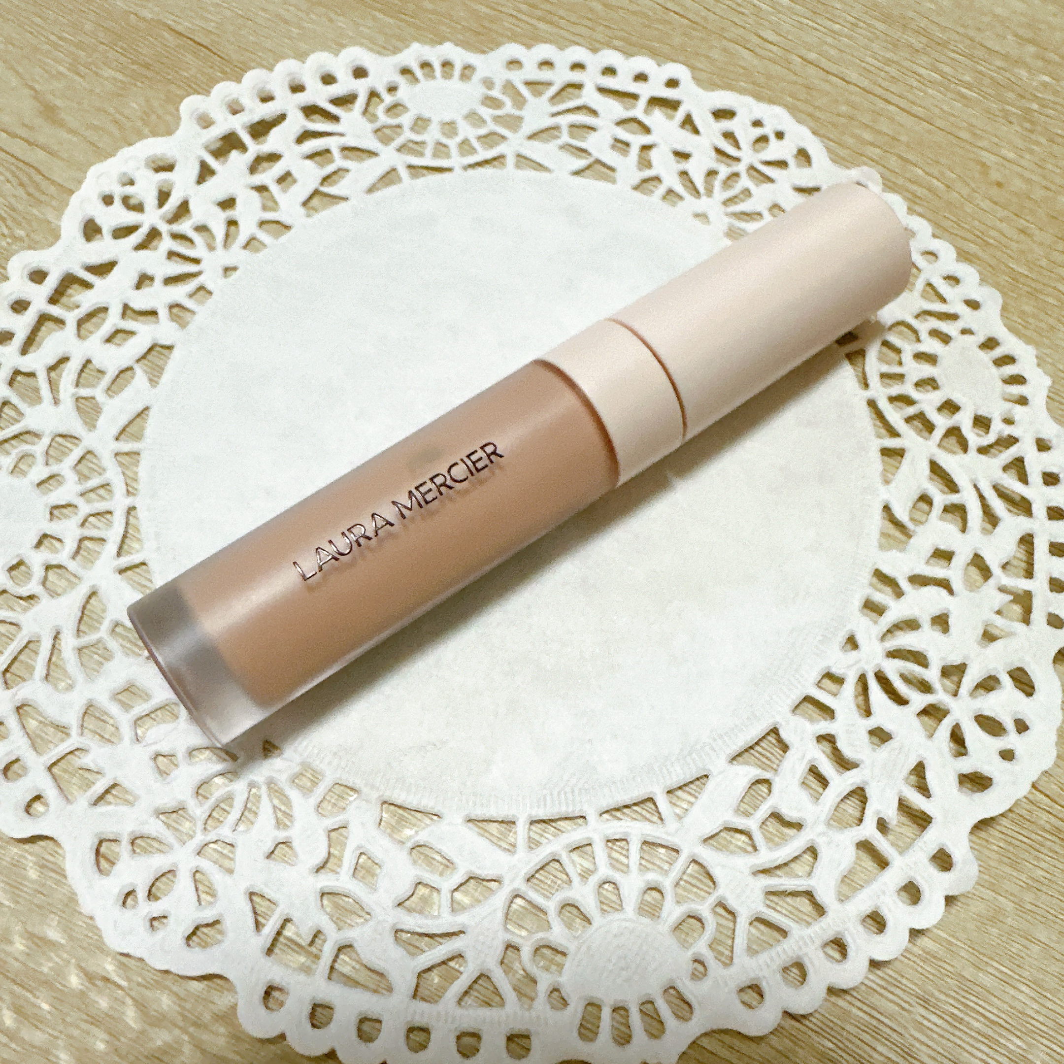 リアル フローレス ウェイトレス パーフェクティング コンシーラー 1N1/ローラ メルシエ/リキッドコンシーラーを使ったクチコミ（2枚目）