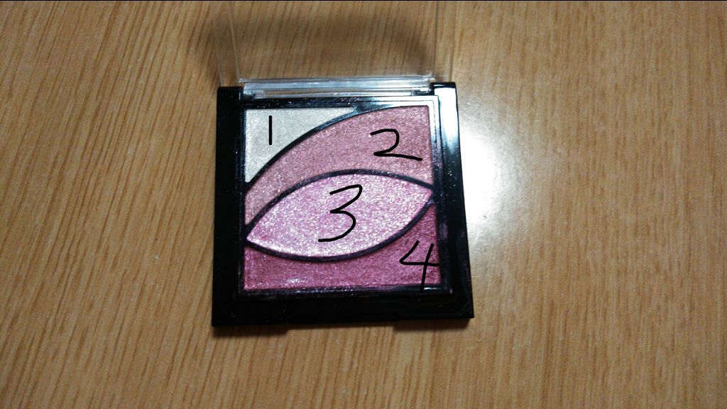 UR GLAM　VELVET EYE COLOR PALETTE/U R GLAM/アイシャドウパレットを使ったクチコミ（2枚目）