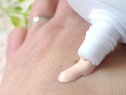 haru_aki_aki on LIPS 「.◯ダルバ様から商品提供をいただきました◯白桃色トーンアップで..」(4枚目)