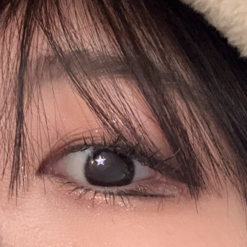 スターリット リキッドグリッター 03 スターリットナイト/dasique/メイクアップを使ったクチコミ（1枚目）