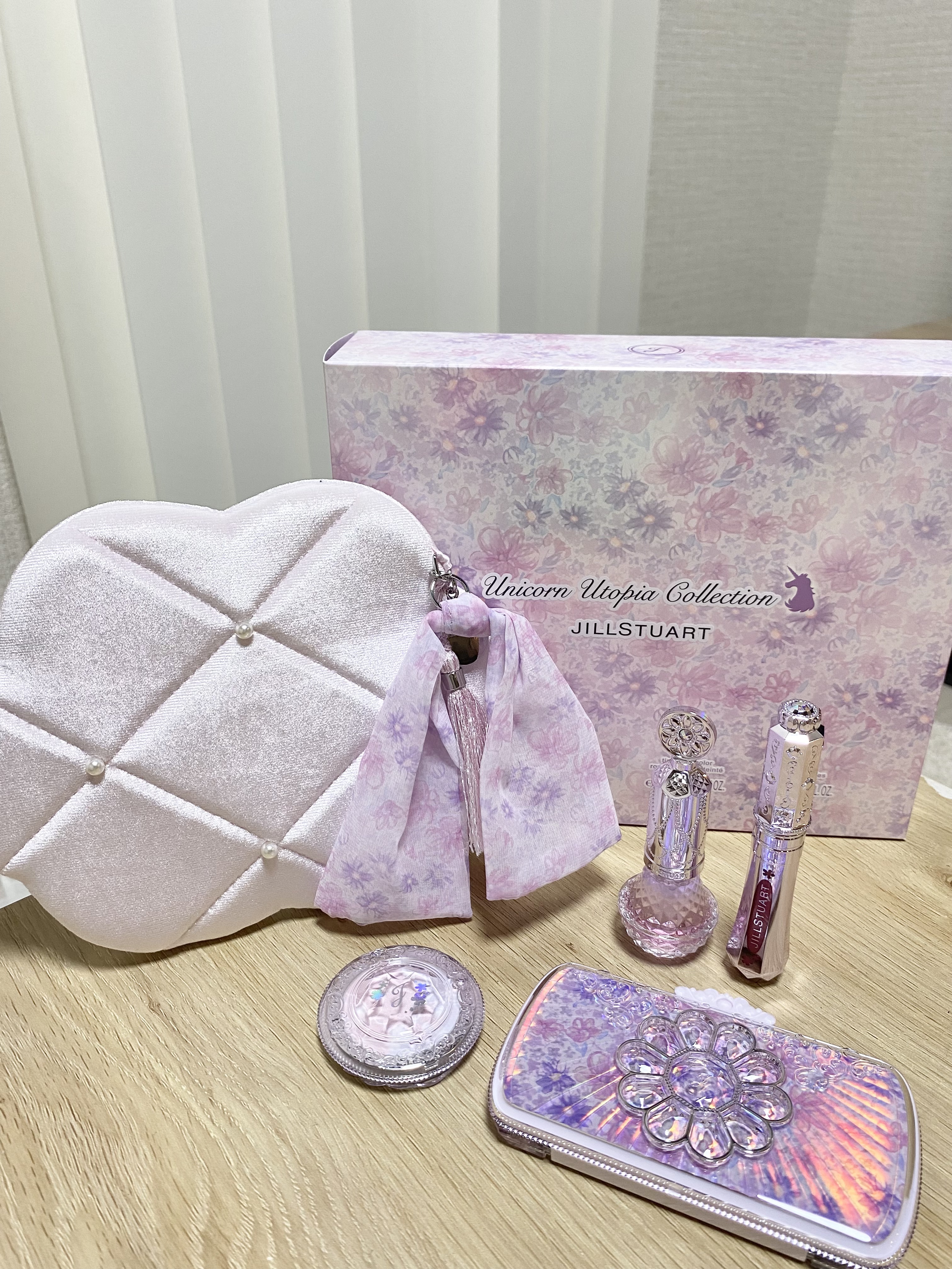 ユニコーンユートピア コレクション/JILL STUART/メイクアップキットを使ったクチコミ（1枚目）