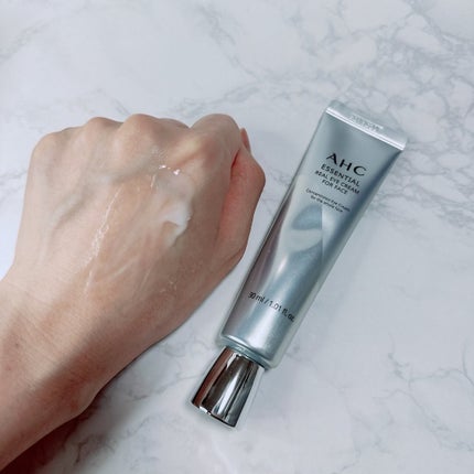 エッセンシャル リアル アイクリーム フォーフェイス/AHC/アイケア・アイクリームを使ったクチコミ(2枚目)