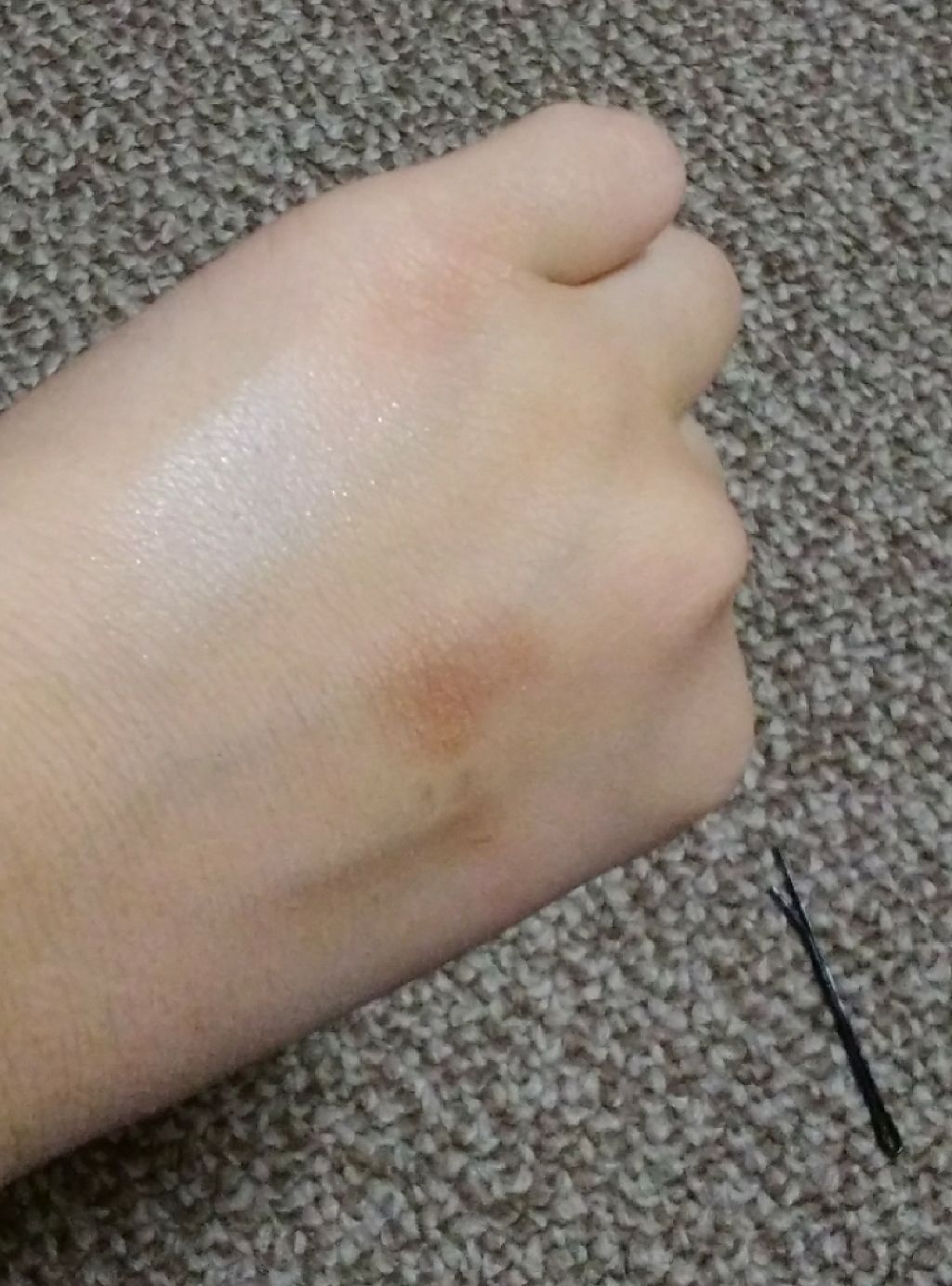 ダイソー×IT GIRL アイシャドウ/DAISO/単色アイシャドウを使ったクチコミ（2枚目）