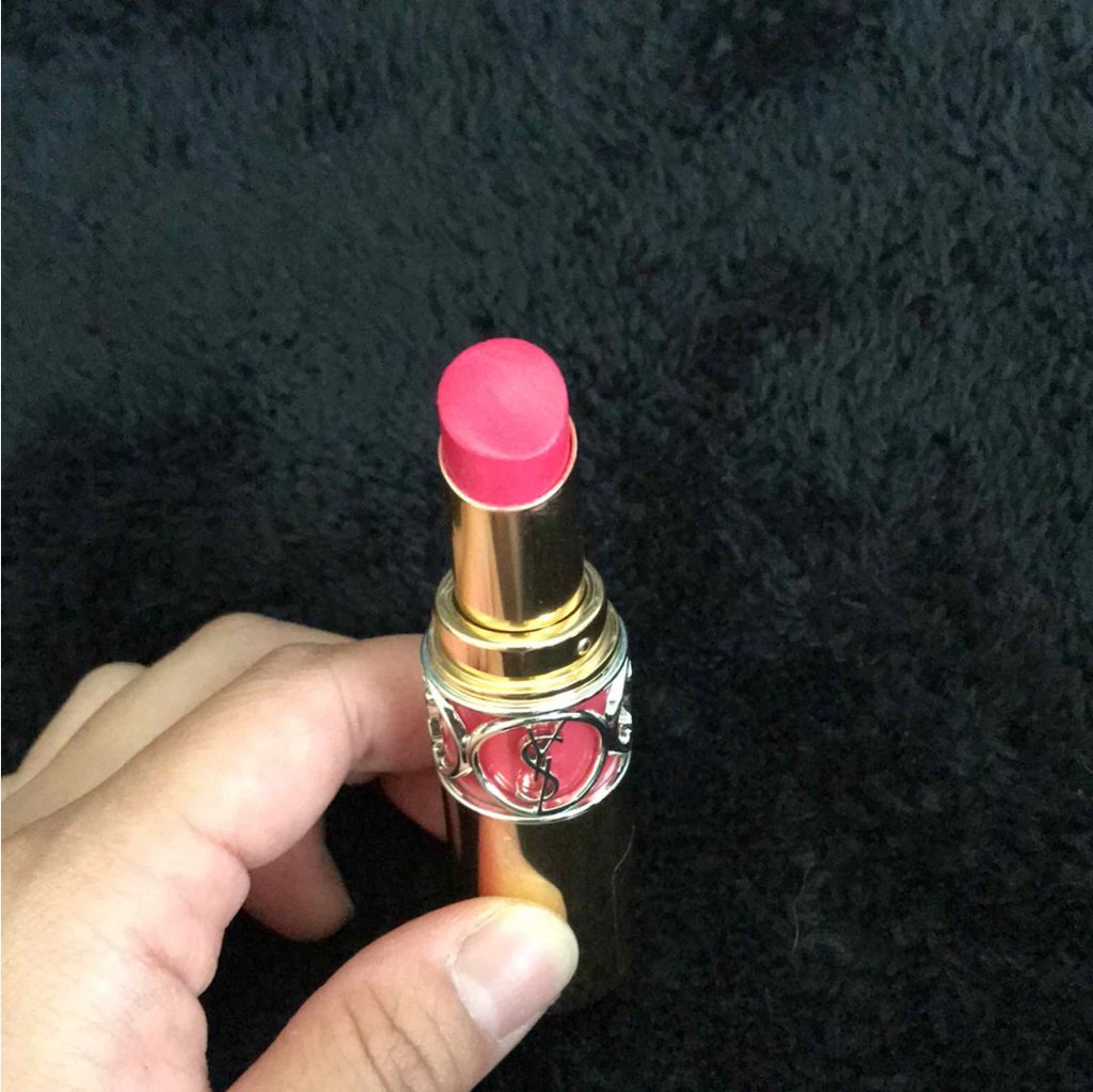 ルージュ ヴォリュプテ シャイン/YVES SAINT LAURENT BEAUTE/口紅を使ったクチコミ(2枚目)