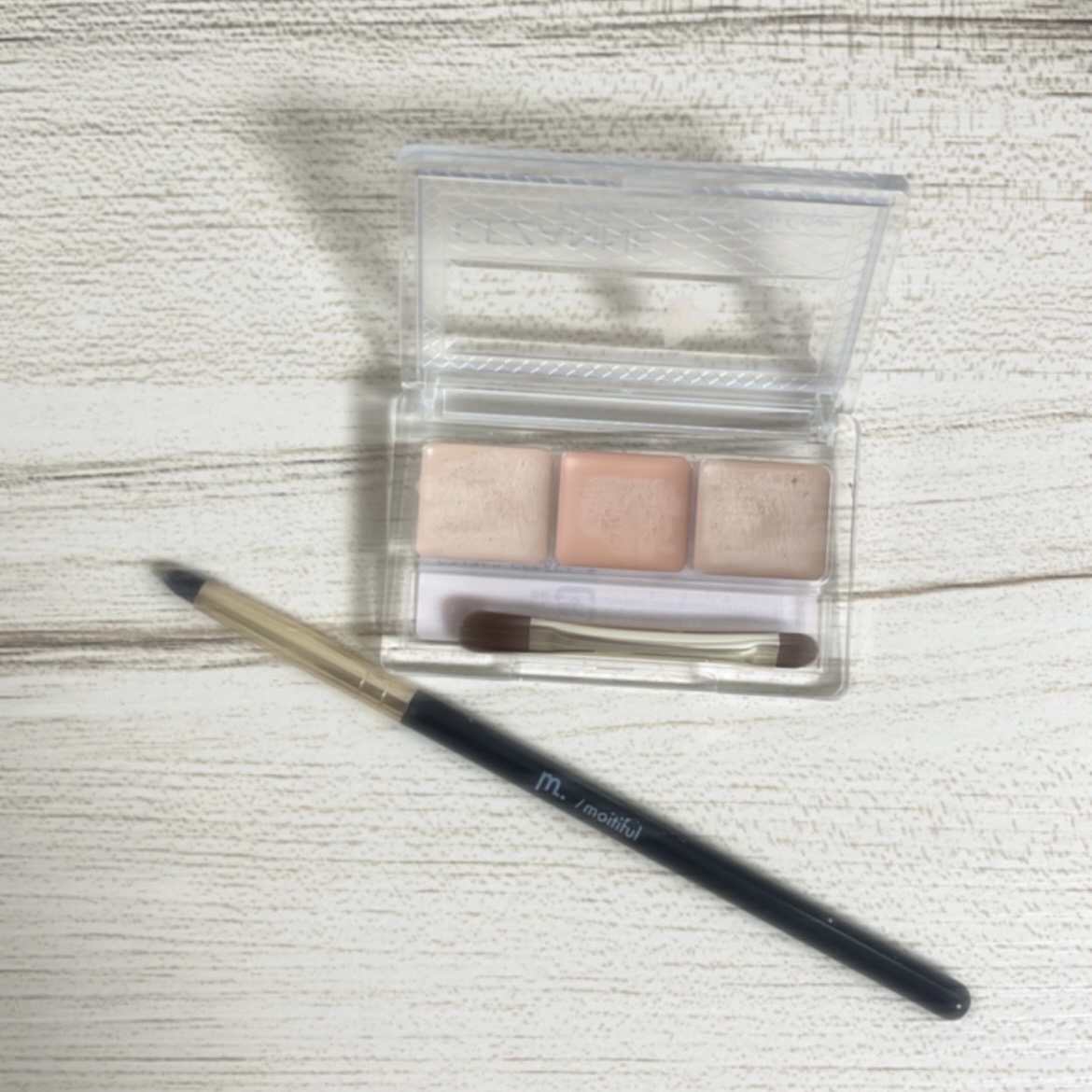 MLFアイシャドウブラシ(涙袋)/DAISO/メイクブラシを使ったクチコミ（3枚目）