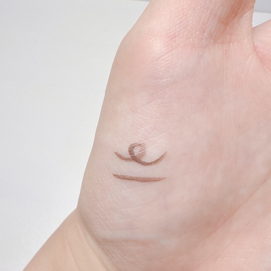 リキッドアイライナーR4/ラブ・ライナー/リキッドアイライナーを使ったクチコミ（2枚目）