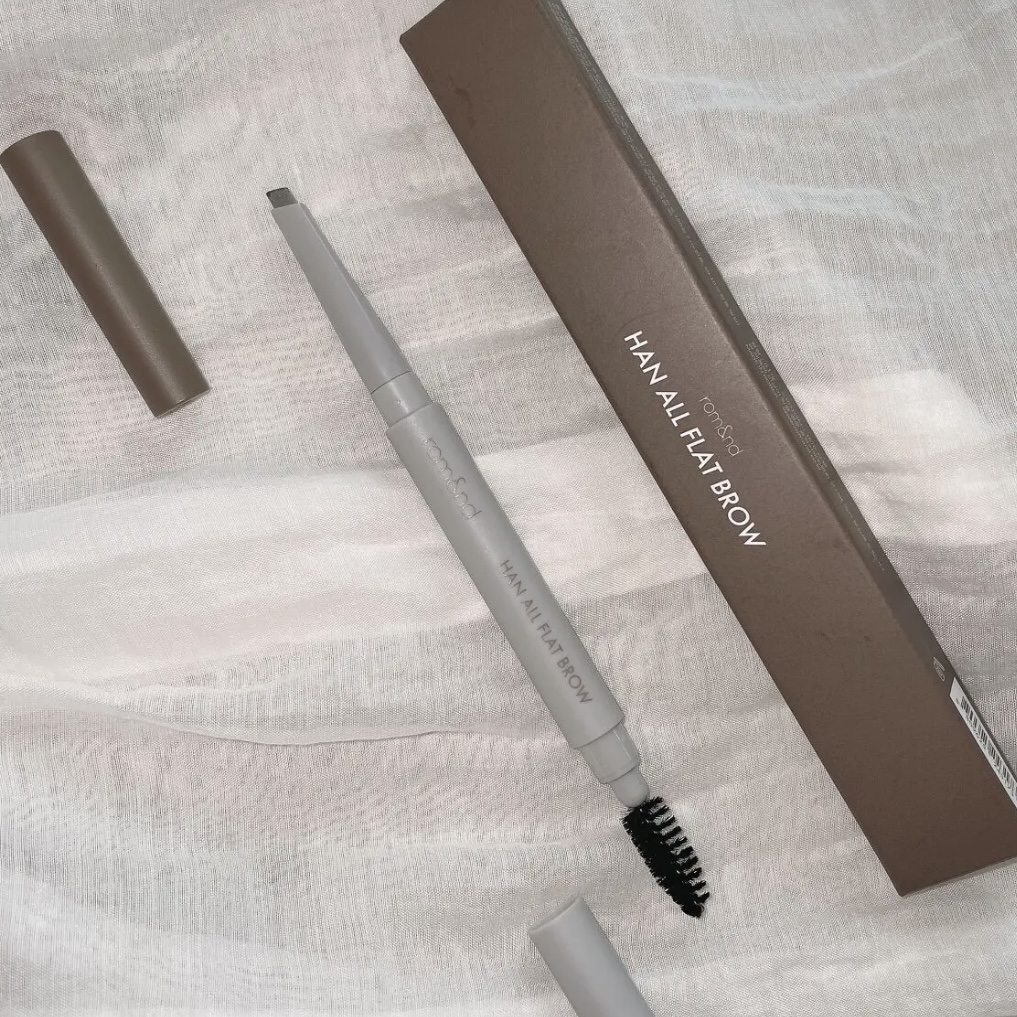 ハンオールフラットブロウ C2 グレーストープ /rom&nd/アイブロウペンシルを使ったクチコミ（2枚目）