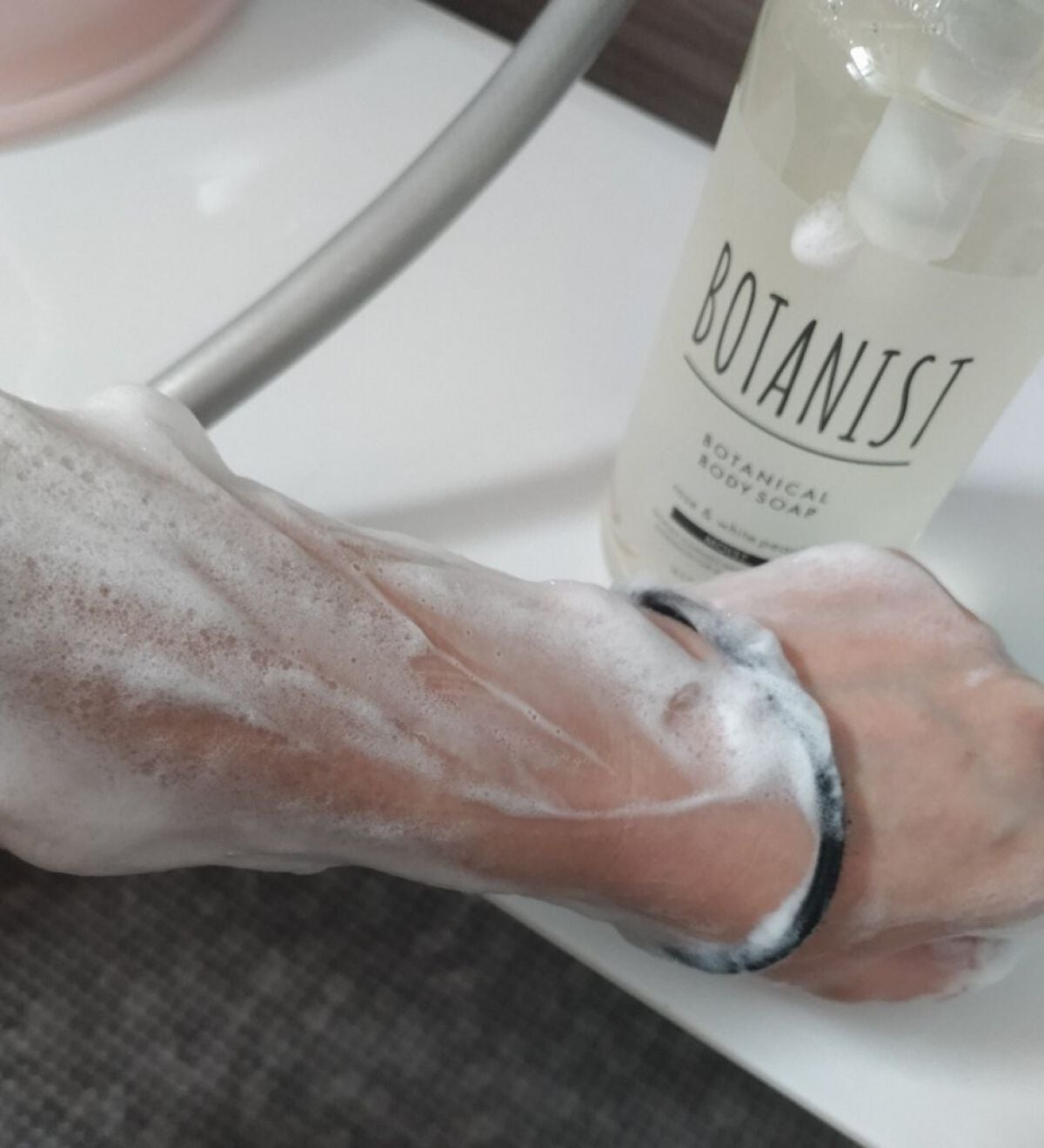 ボタニカルボディーソープ(モイスト)/BOTANIST/ボディソープを使ったクチコミ(5枚目)