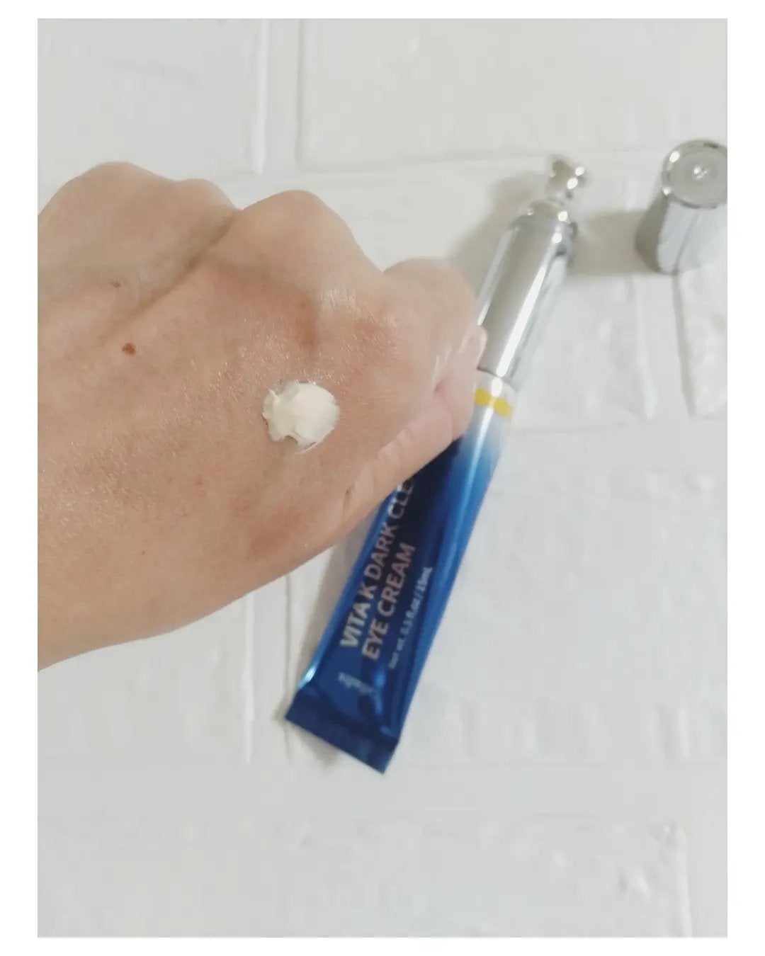 VITA K DARK CLEAR EYE CREAM/Celladix/アイケア・アイクリームを使ったクチコミ(4枚目)