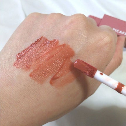 ジューシーリブティント 08 レイシービスケ/RICAFROSH/リップティントを使ったクチコミ(3枚目)