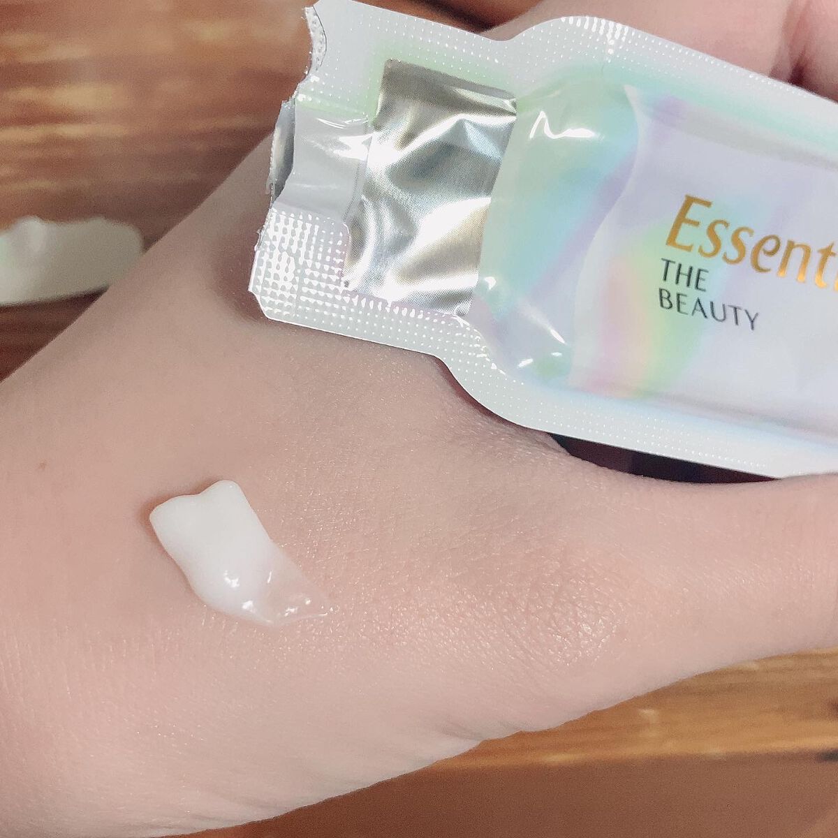 ザビューティ うるツヤチャージヘアパック/エッセンシャル/ヘアマスク・ヘアパックを使ったクチコミ(3枚目)