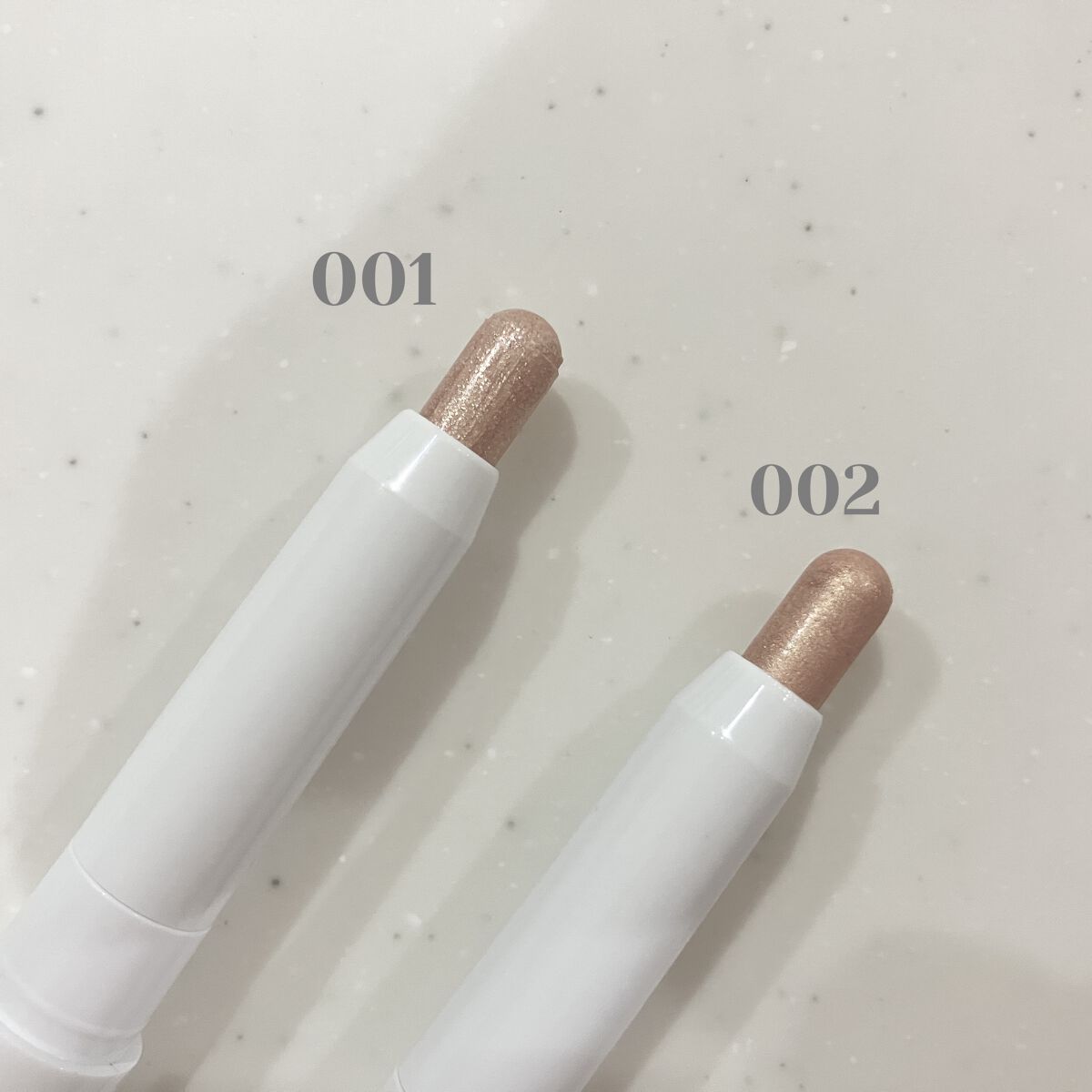 アイムスティックシャドウシマー/i’m meme/スティックアイシャドウを使ったクチコミ（3枚目）