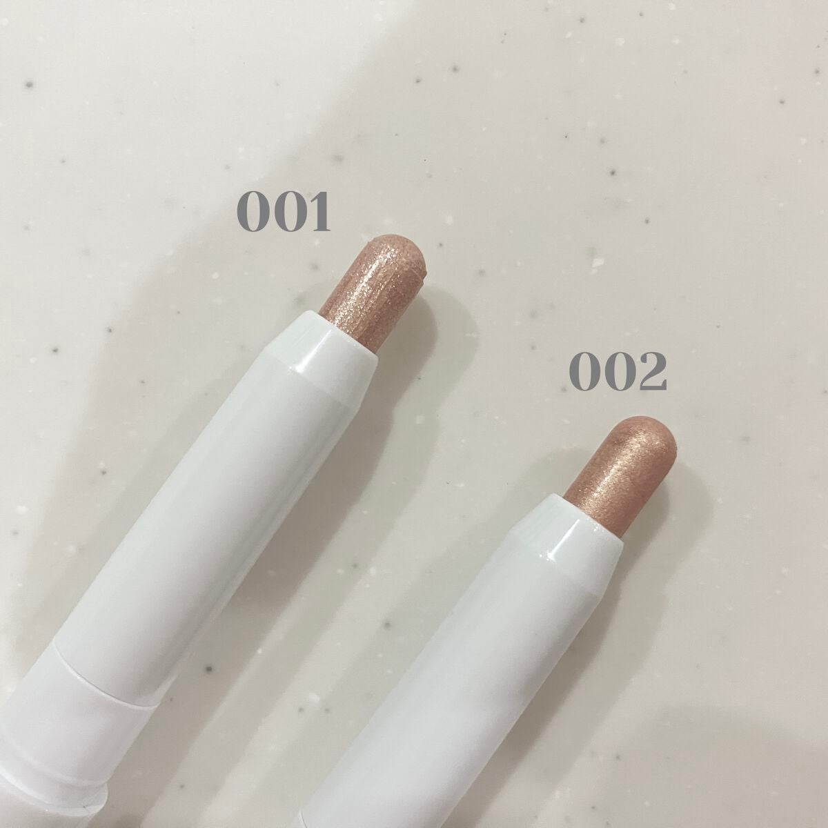 アイムスティックシャドウシマー/i’m meme/スティックアイシャドウを使ったクチコミ(3枚目)