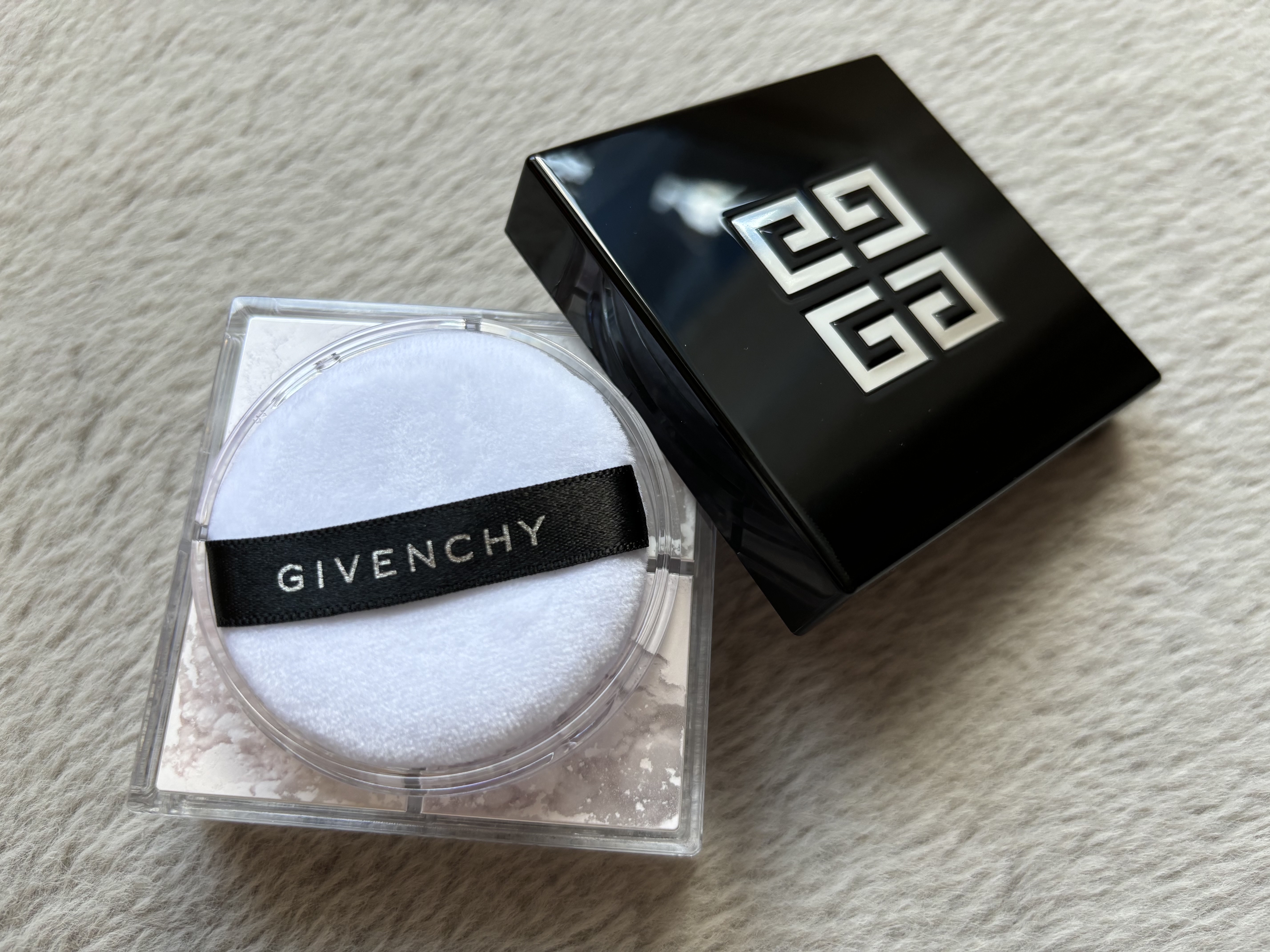 プリズム・リーブル/GIVENCHY/ルースパウダーを使ったクチコミ（2枚目）