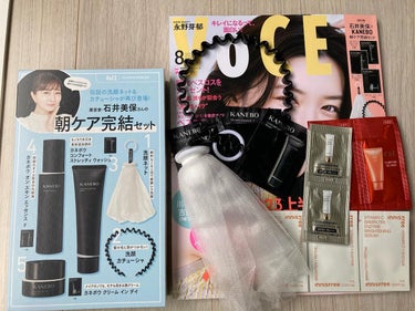 VoCE8月号

石井美穂さんが作った
カチューシャがどうしても欲しくて

上半期のベスコス特集だし、
購入しました♪

カネボウのスキンケアは
リファイナーじゃないのかぁって
感じだけど、

朝洗顔セ