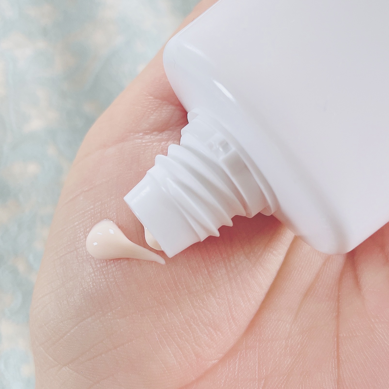 ナイアミドUVデイクリーム/SHIRORU/日焼け止めクリームを使ったクチコミ（3枚目）