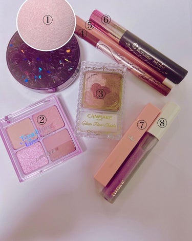 2/3♡
高校3年生毎日メイク💕💕

1.Hera Amethyst highlighter
昔々ハイライター✈️✈️
紫ピンク色であまり見れないハイライター色❤️

2.ペリペラ インク ポケット シ