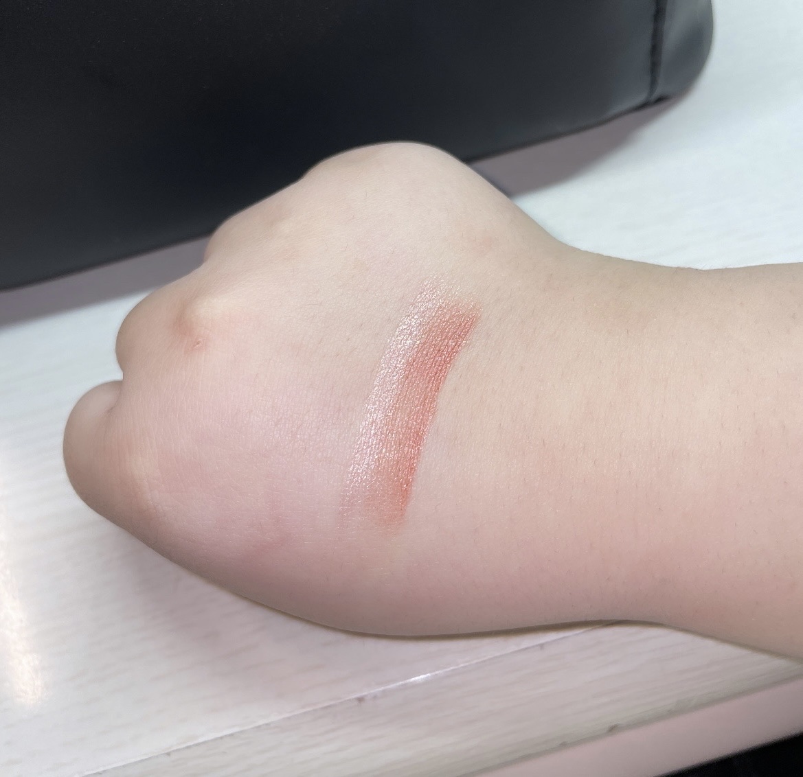 2カラーアイシャドウスティック/fasmy/スティックアイシャドウを使ったクチコミ（2枚目）