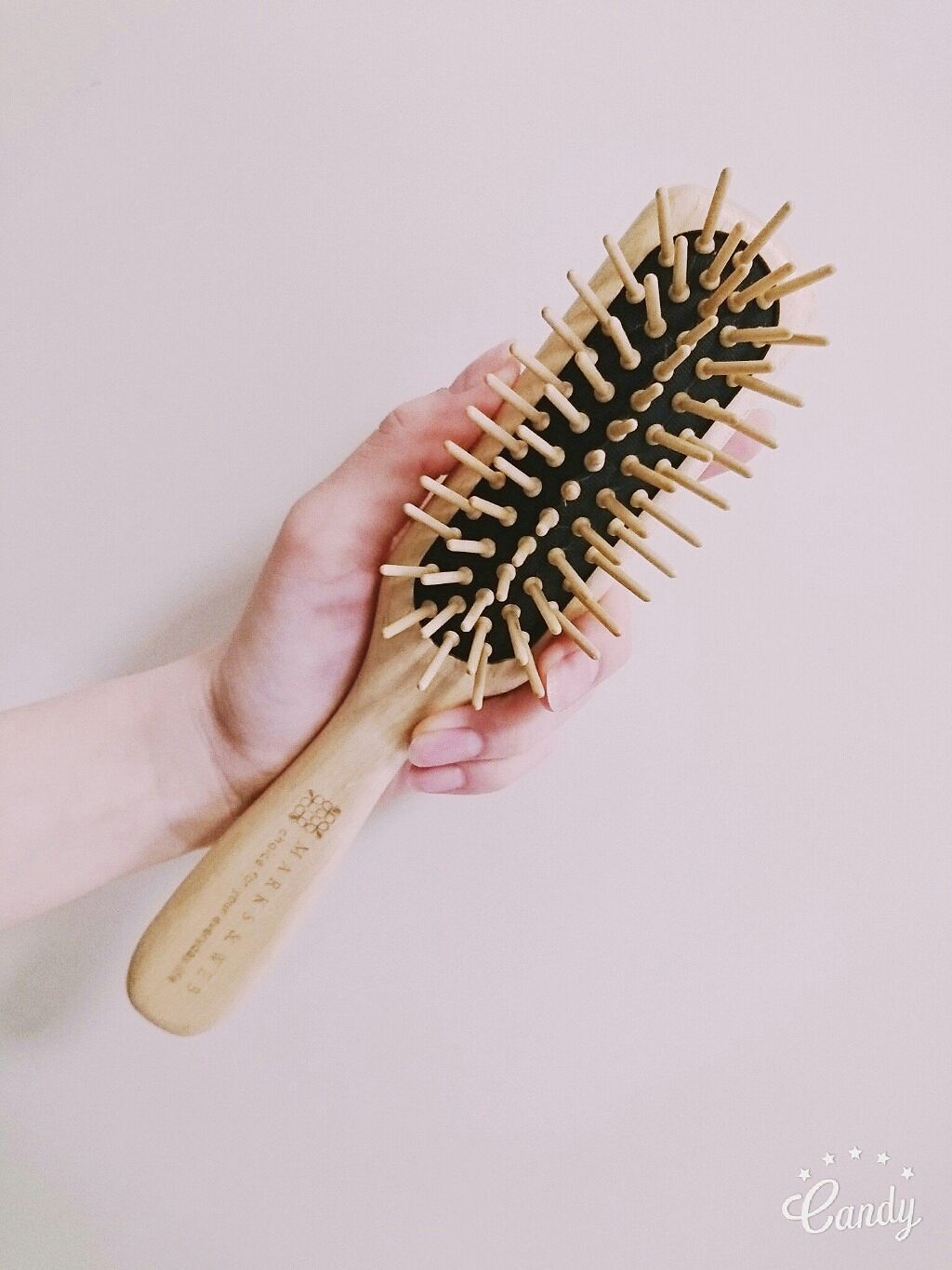 ウッドヘアブラシ ナチュラル/MARKS&WEB/ヘアブラシを使ったクチコミ（1枚目）