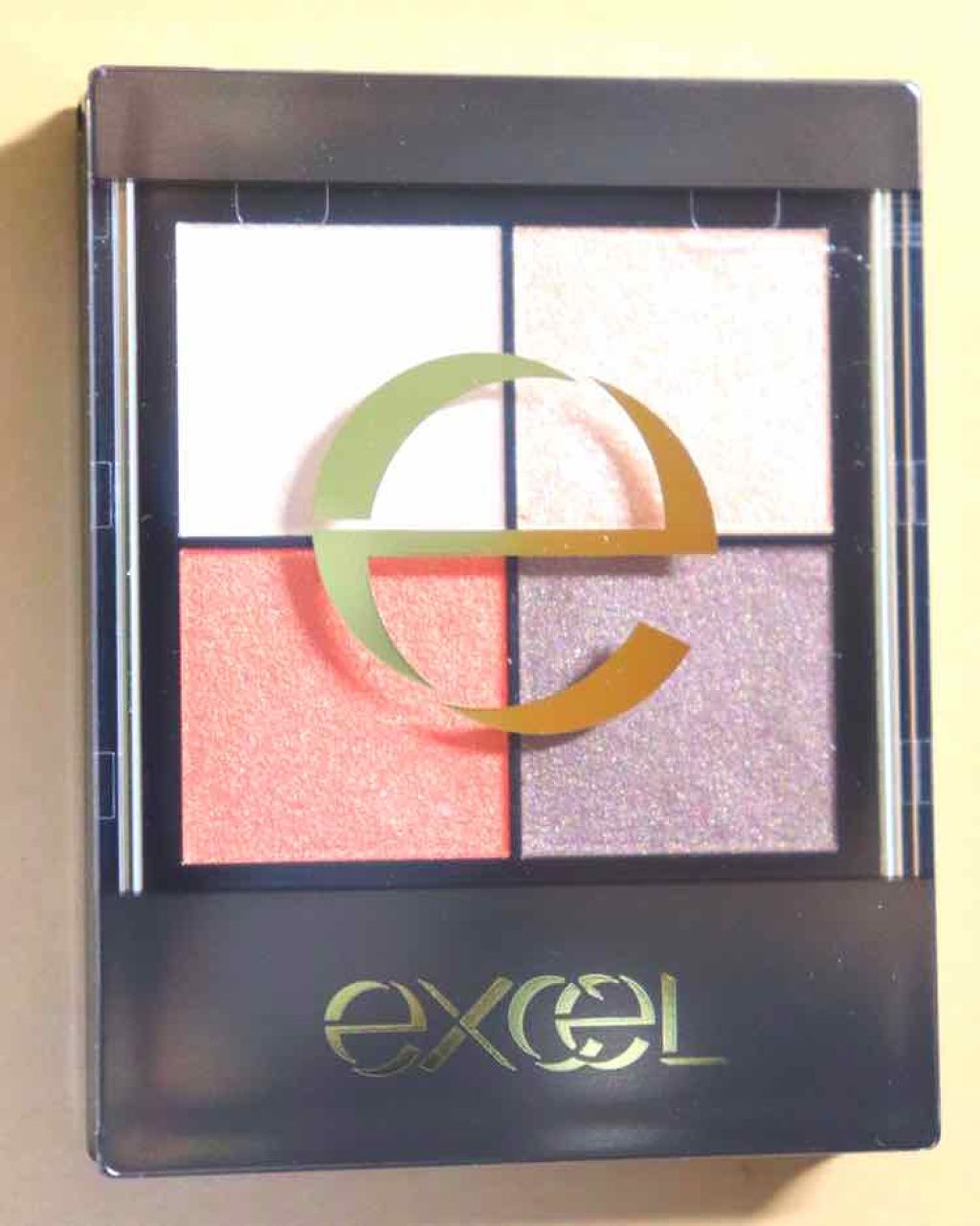 リアルクローズシャドウ/excel/アイシャドウパレットを使ったクチコミ(1枚目)