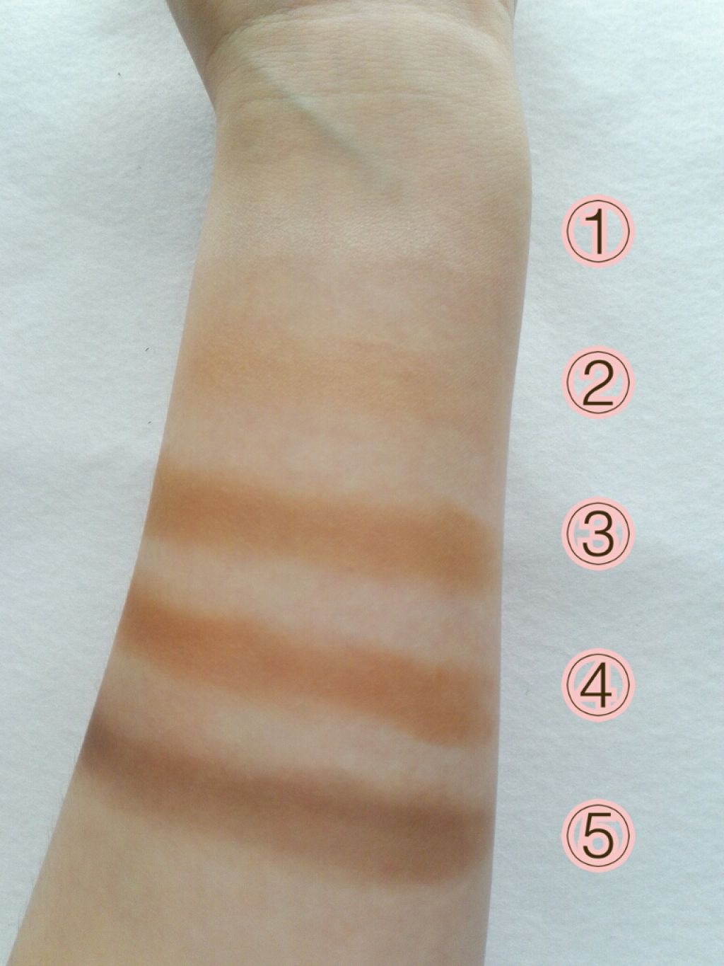 ラスティンググロスリップ/CEZANNE/口紅を使ったクチコミ（2枚目）