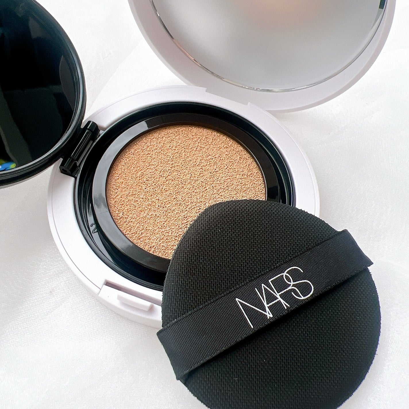 NARS ライトリフレクティング セラムクッション ファンデーション/NARS/クッションファンデーションを使ったクチコミ(2枚目)