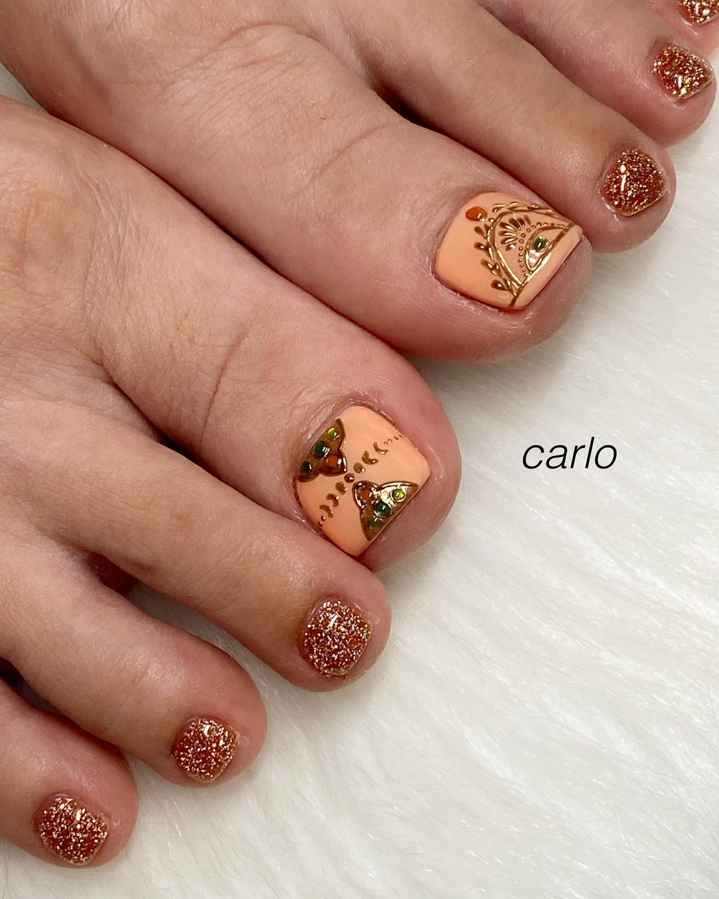 YUKA on LIPS 「【✴︎2本art】所沢市ネイルサロン|Carlo.🍊color..」(1枚目)