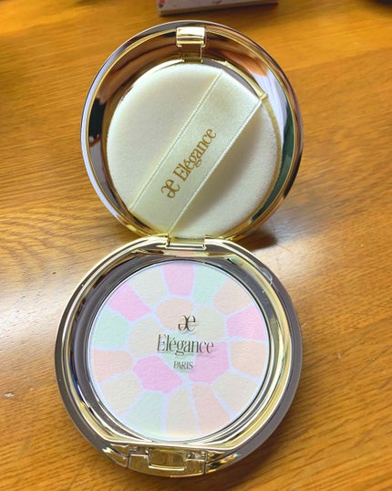 ラ プードル オートニュアンス/Elégance/プレストパウダーを使ったクチコミ(1枚目)