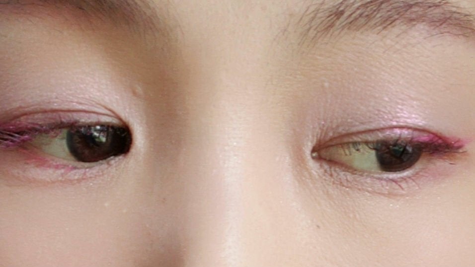 「密着アイライナー」しなやか筆リキッド/デジャヴュ/リキッドアイライナーを使ったクチコミ(5枚目)