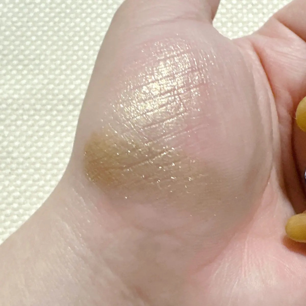 ゴールドラッシュ アイシャドー/NARS/単色アイシャドウを使ったクチコミ（3枚目）