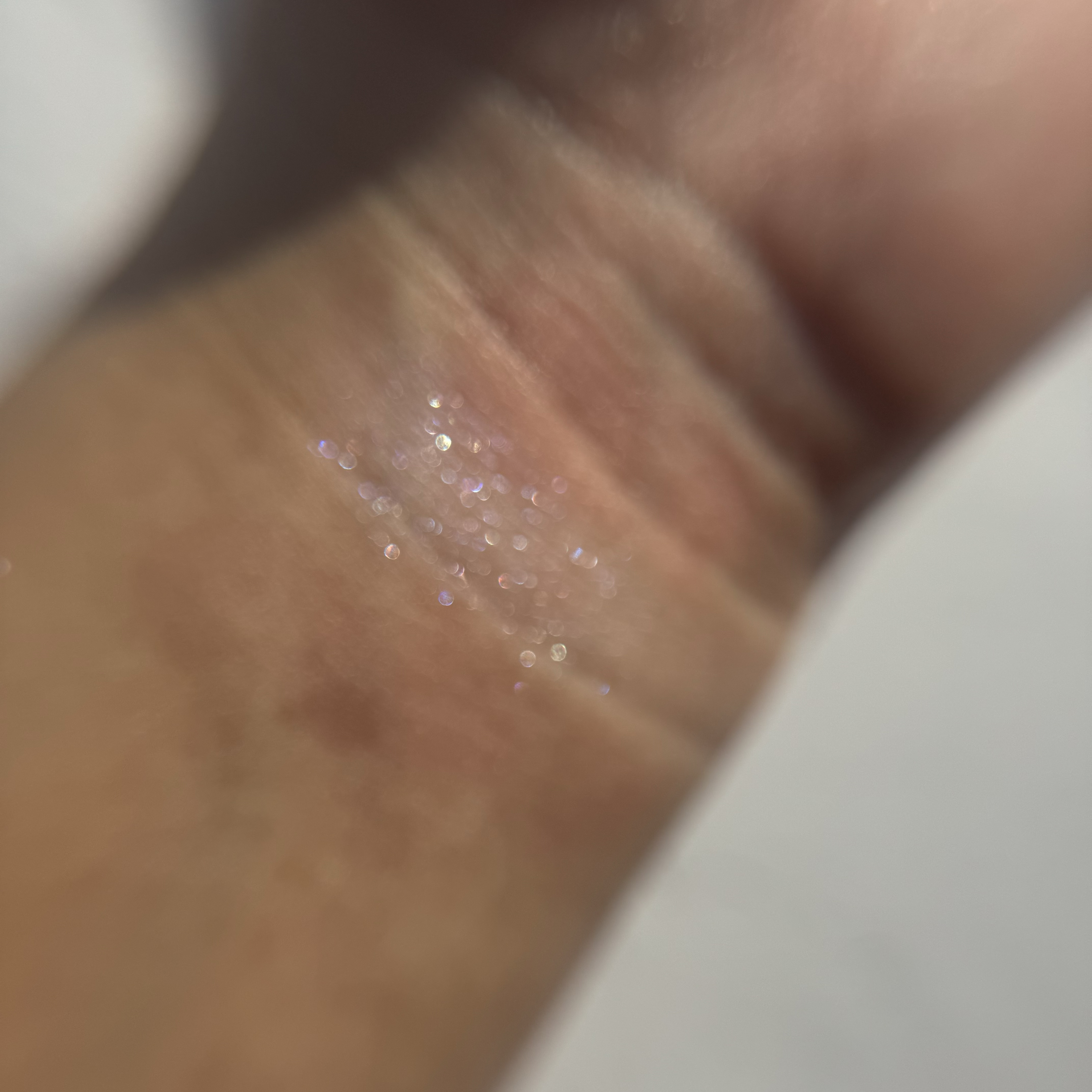 シングルシャイニーアイシャドウ SP1　オパールドロップ/CEZANNE/アイシャドウを使ったクチコミ（2枚目）