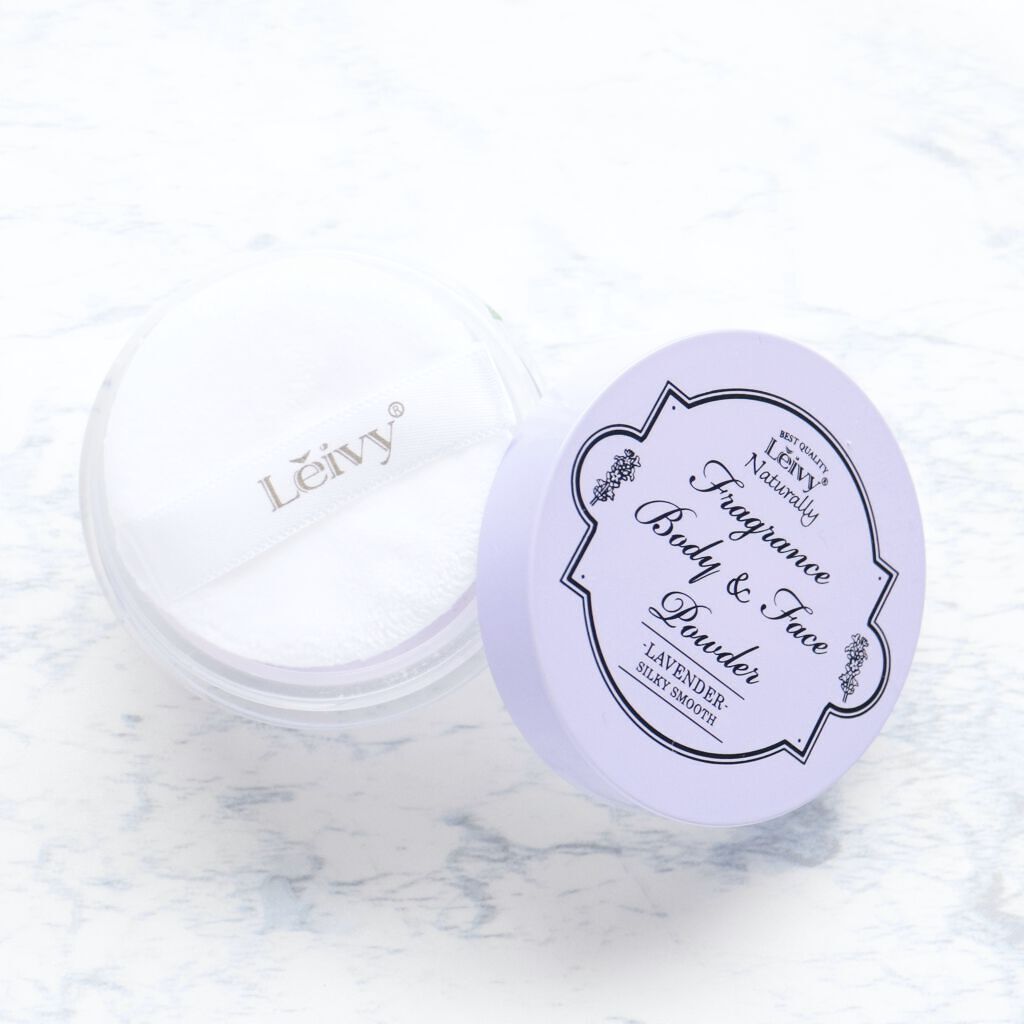 フレグランス ボディ＆フェイスパウダー ラベンダー/Leivy/ルースパウダーを使ったクチコミ（3枚目）