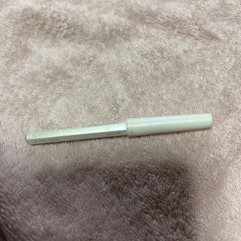 SHISEIDO 眉墨鉛筆のクチコミ「何度リピしてるかわからない⁉️


メイク始めた頃から使ってる資生堂の眉墨ブラウン✨

鉛筆型.....」（1枚目）