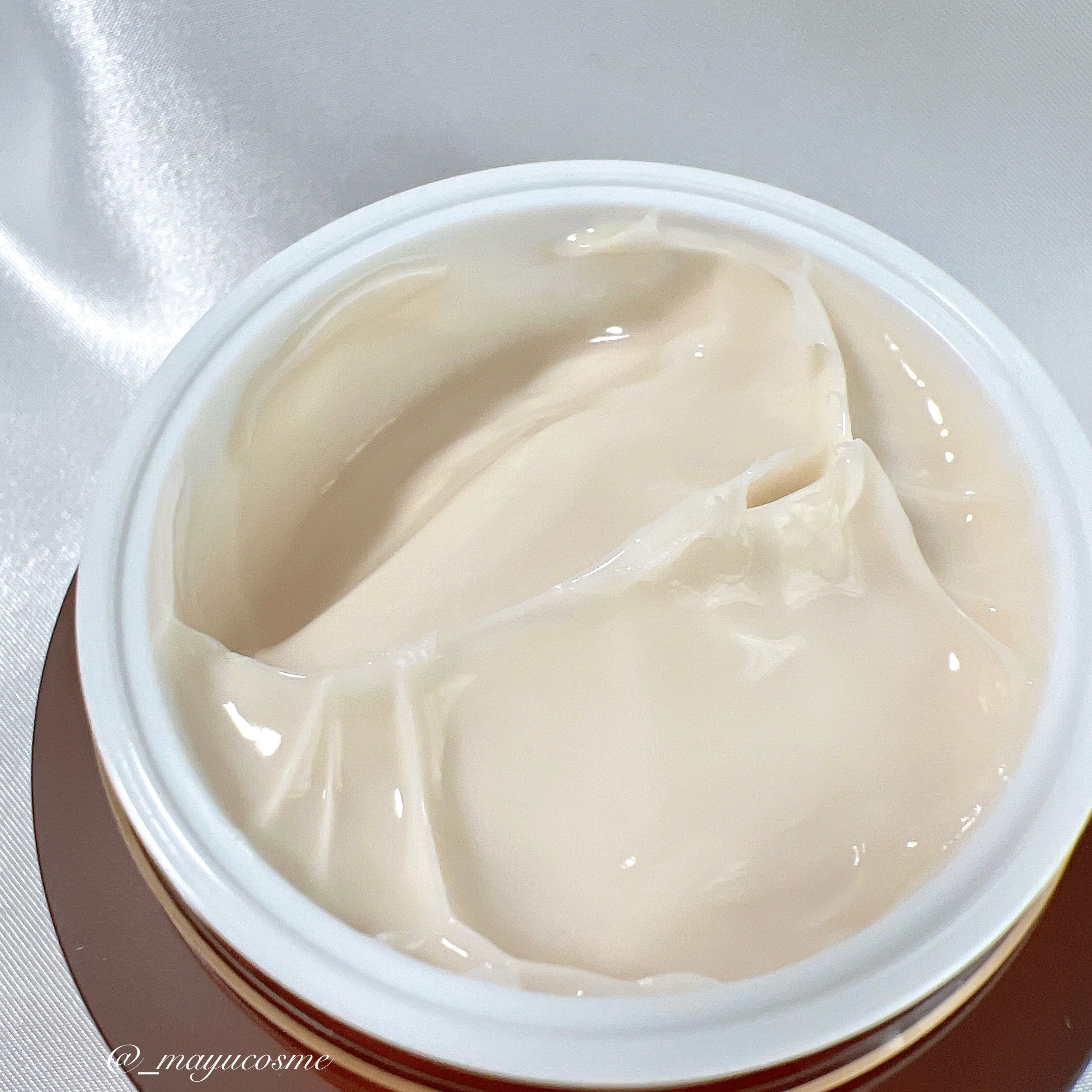 コンセントレートネッククリーム/VELLA/ネック・デコルテケアを使ったクチコミ（2枚目）