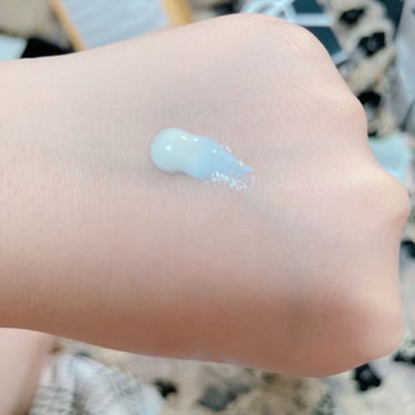 CHANEL UV エサンシエル コンプリートのクチコミ「CHANEL UVサンシエル コンプリート
SPF50/PA++++

たくさんの商品・投稿の.....」（3枚目）