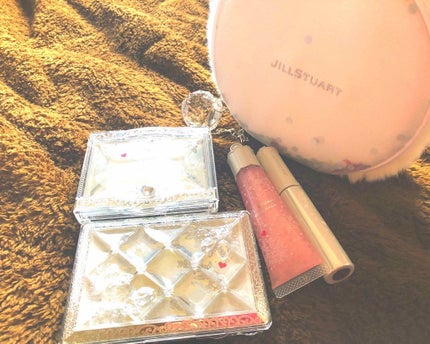 ホワイトラブストーリー コレクション (クリスマスコフレ 2018)/JILL STUART/メイクアップキットを使ったクチコミ(1枚目)