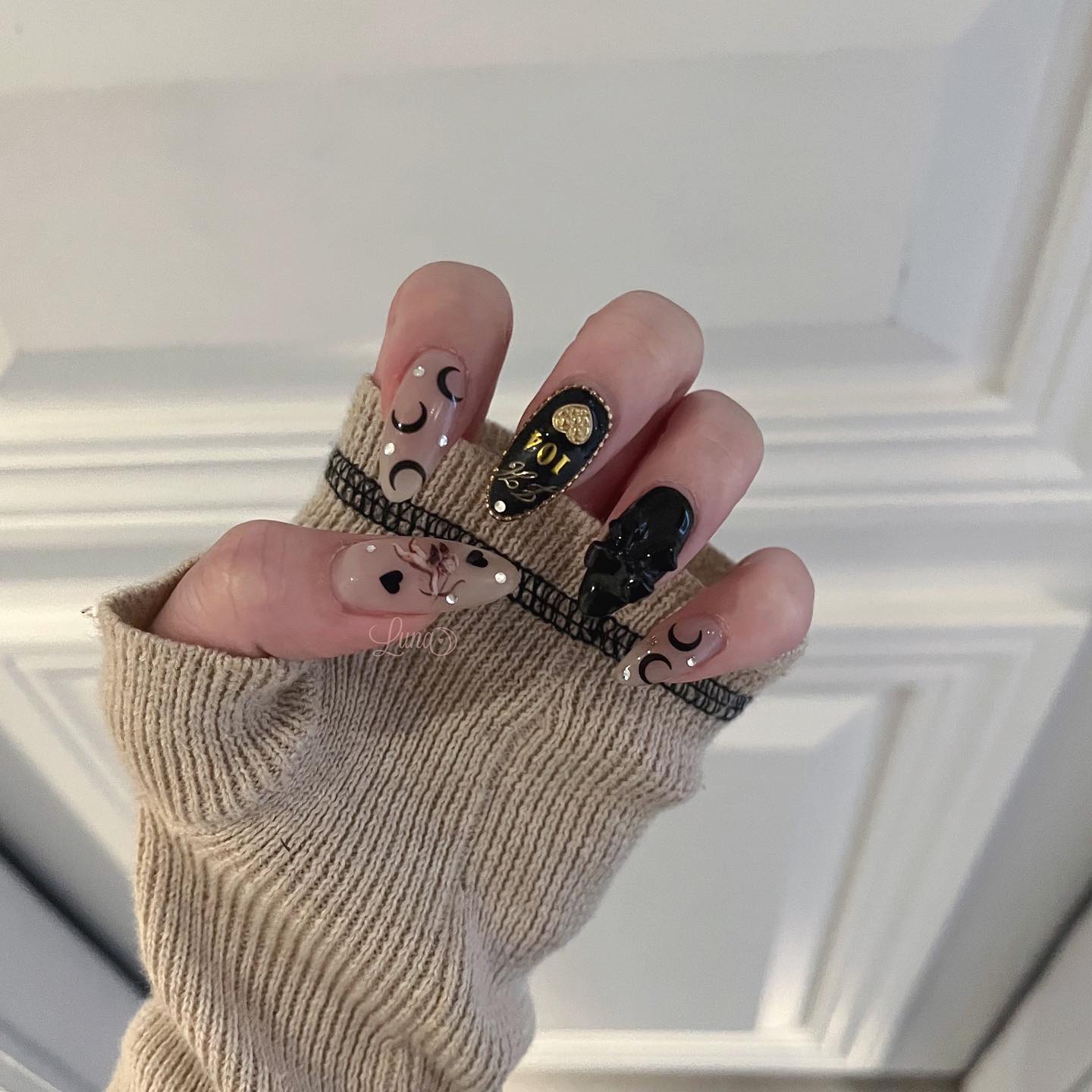 #ジェルネイル,#ワンカラーネイル,#ニュアンスネイル,#うるうるネイル,#ちゅるんネイル,#シンプルネイル,#パーツネイル,#透け感ネイル,#クリアネイル,#ぷっくりネイル,#ちぐはぐネイル,#韓国ネイル,#チークネイル,#うるつやネイル,#フレンチガーリーネイル,#セブチネイル,#天使ネイル,#黒ネイルのネイルデザイン