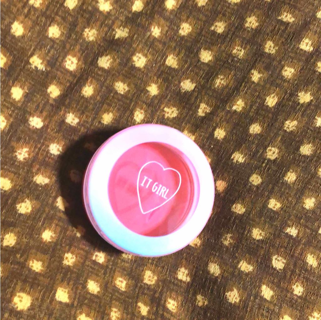 ダイソー×IT GIRL アイシャドウ/DAISO/単色アイシャドウを使ったクチコミ(1枚目)