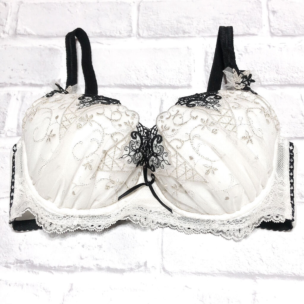 エステル ブラジャー/Risa Magli/ナイトブラを使ったクチコミ（2枚目）