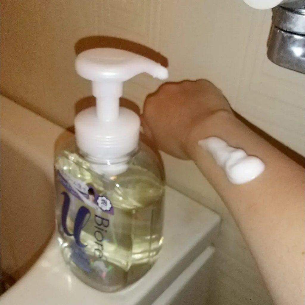 ザ ボディ 泡タイプ ピュアリーサボンの香り/ビオレu/ボディソープを使ったクチコミ（3枚目）