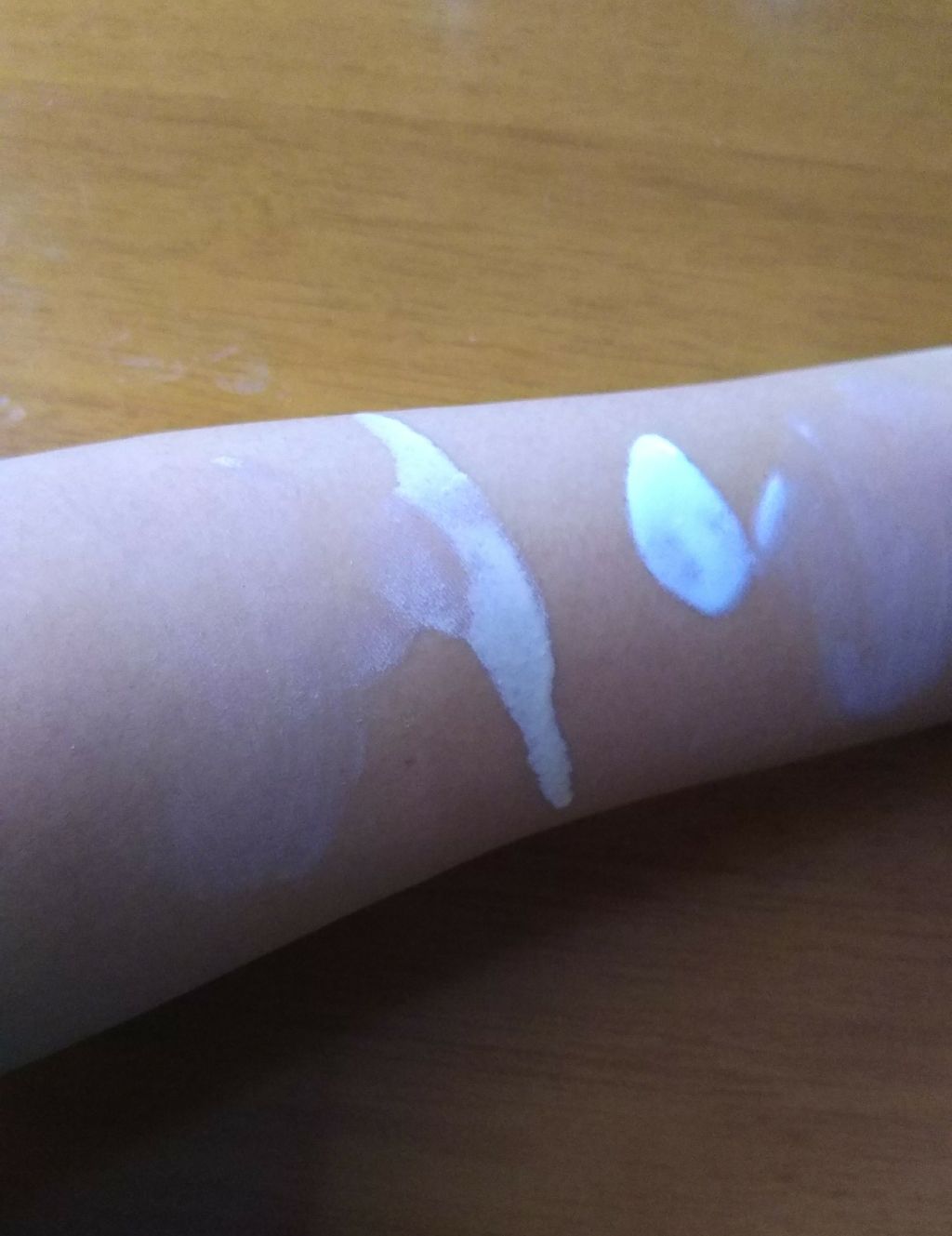 皮脂テカリ防止下地/CEZANNE/化粧下地を使ったクチコミ（3枚目）