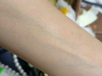 真紅 on LIPS 「こちらは持ち運びができる日焼け止めスティックです。持ち運びに便..」(4枚目)