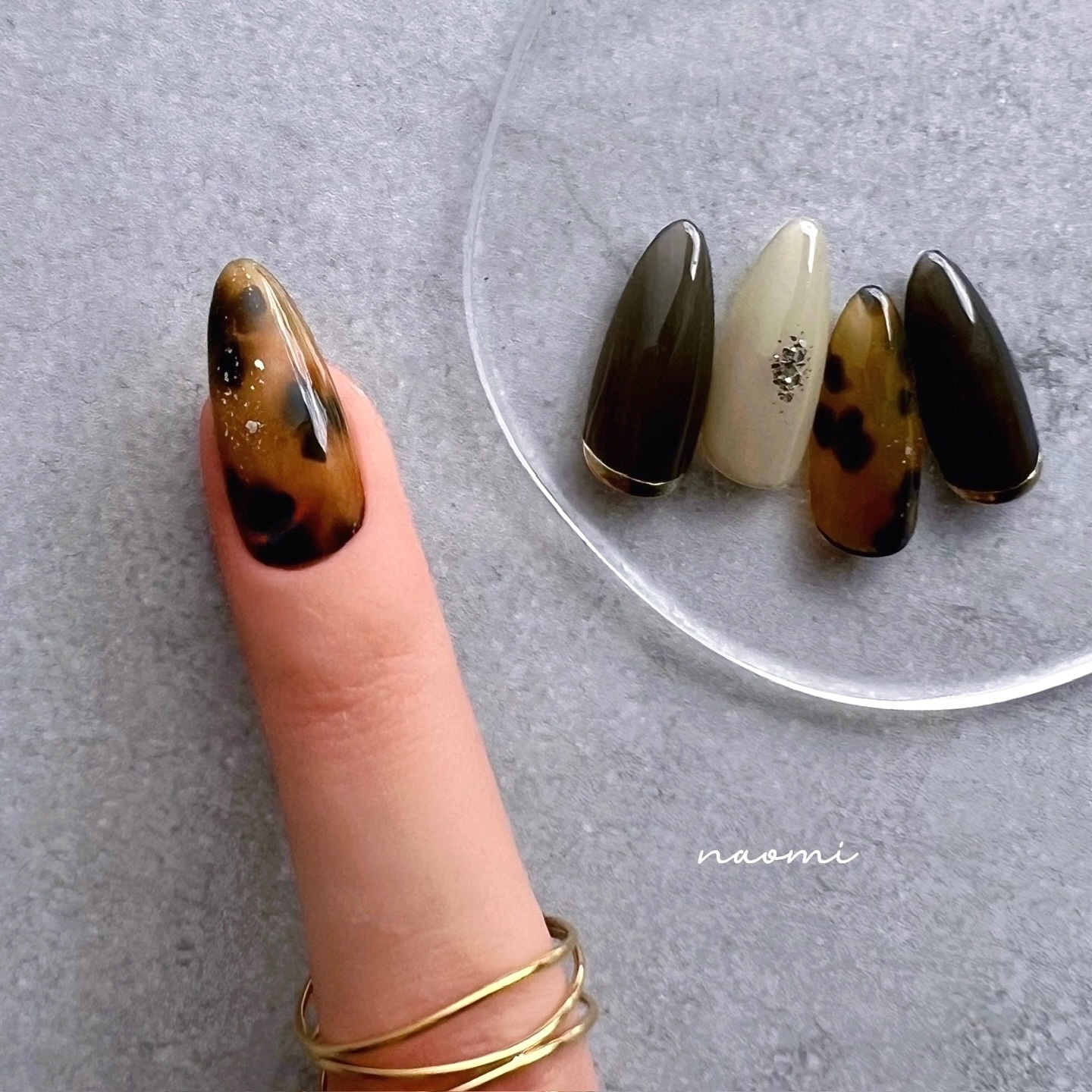 #べっ甲ネイル,#ニュアンスネイル,#ブラウンネイル,#キラキラネイル,#秋ネイル,#大人可愛いネイルのネイルデザイン