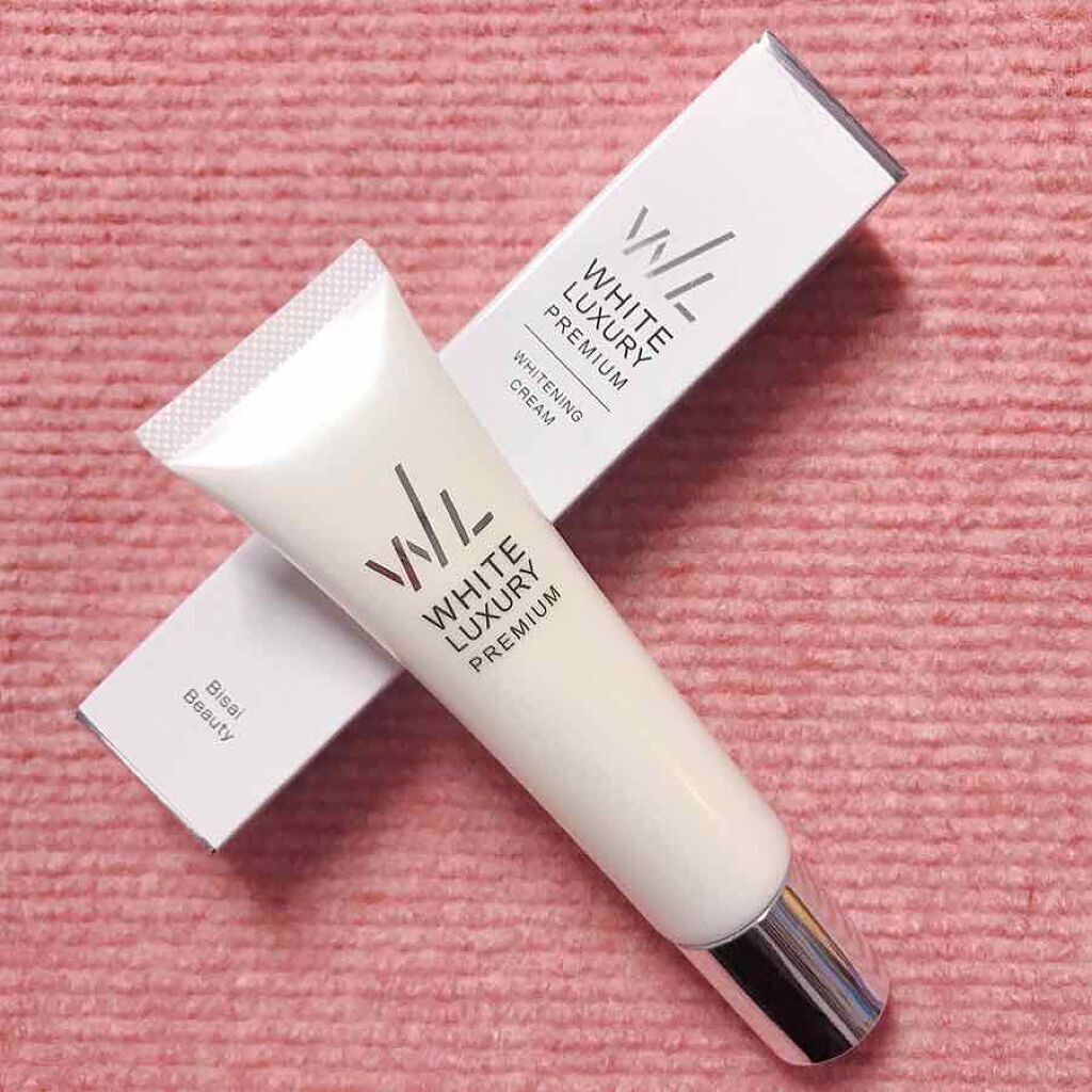 WHITE LUXURY PREMIUM/トータルビューティー美彩/美容液を使ったクチコミ（2枚目）