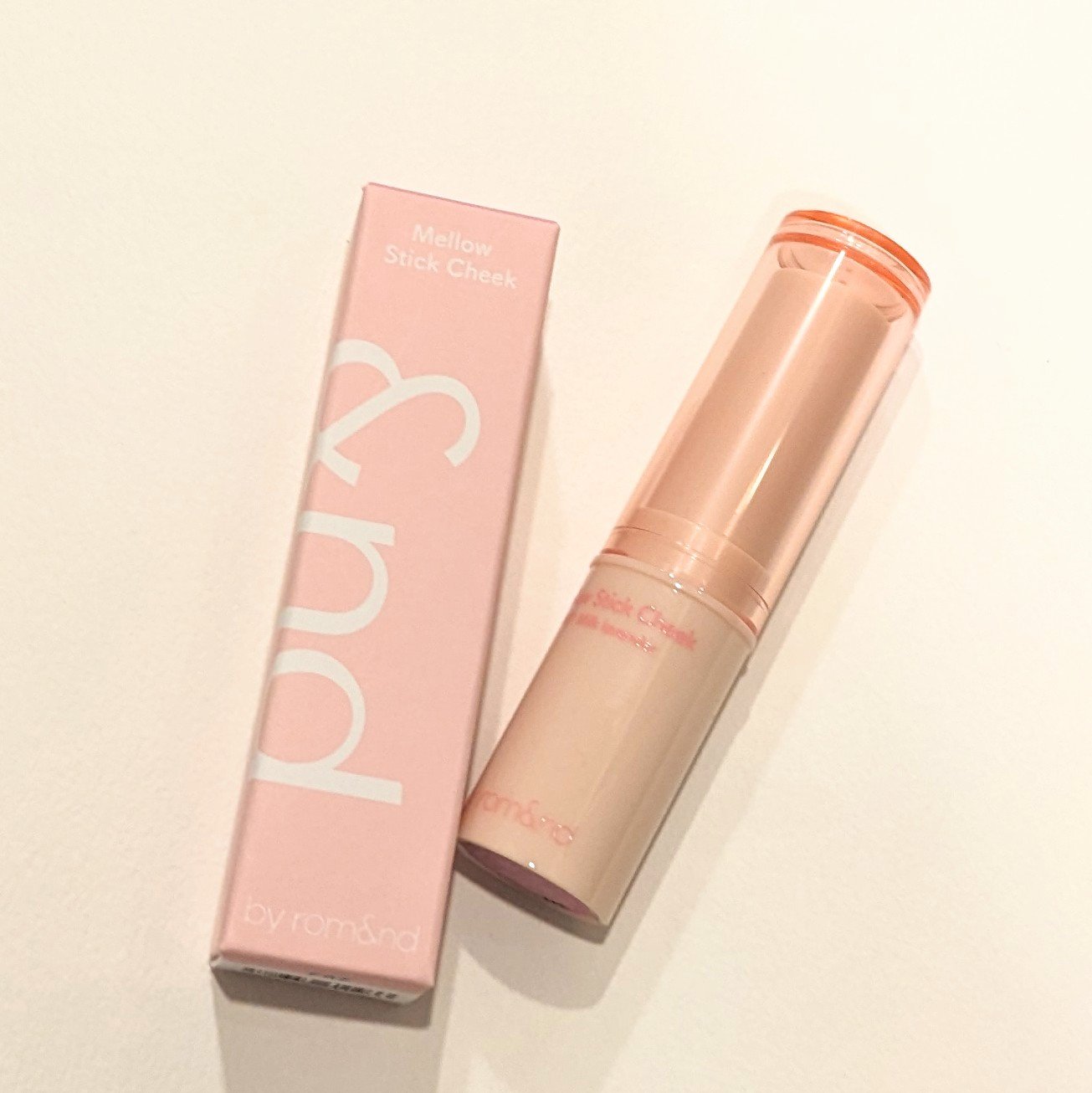 メロウスティックチーク  VI01 ミルクラベンダー/&nd by rom&nd/ジェル・クリームチークを使ったクチコミ（2枚目）