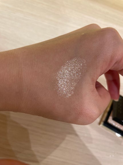 トーン タッチ アイズ/SUQQU/単色アイシャドウを使ったクチコミ(2枚目)