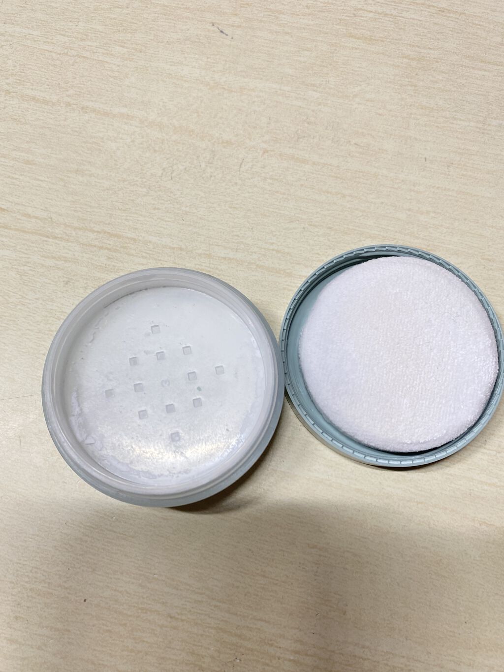 ノーセバム　ミネラルパウダー　N/innisfree/ルースパウダーを使ったクチコミ（2枚目）