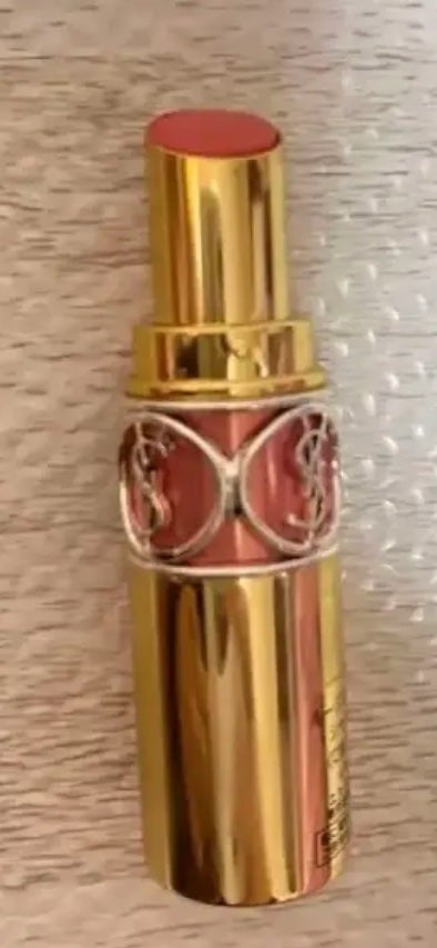 ルージュ ヴォリュプテ シャイン/YVES SAINT LAURENT BEAUTE/口紅を使ったクチコミ(1枚目)