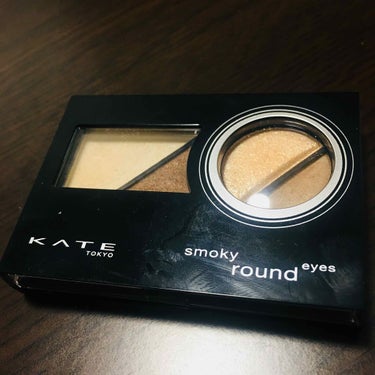 ◎KATE smoky round eyes BR-1

わたしアイシャドウってあんまりパッとするのが無くて…('ω')そんなときに さんこいち の 優香ちゃんが、めっちゃいいと言ってたこのアイシャドウ