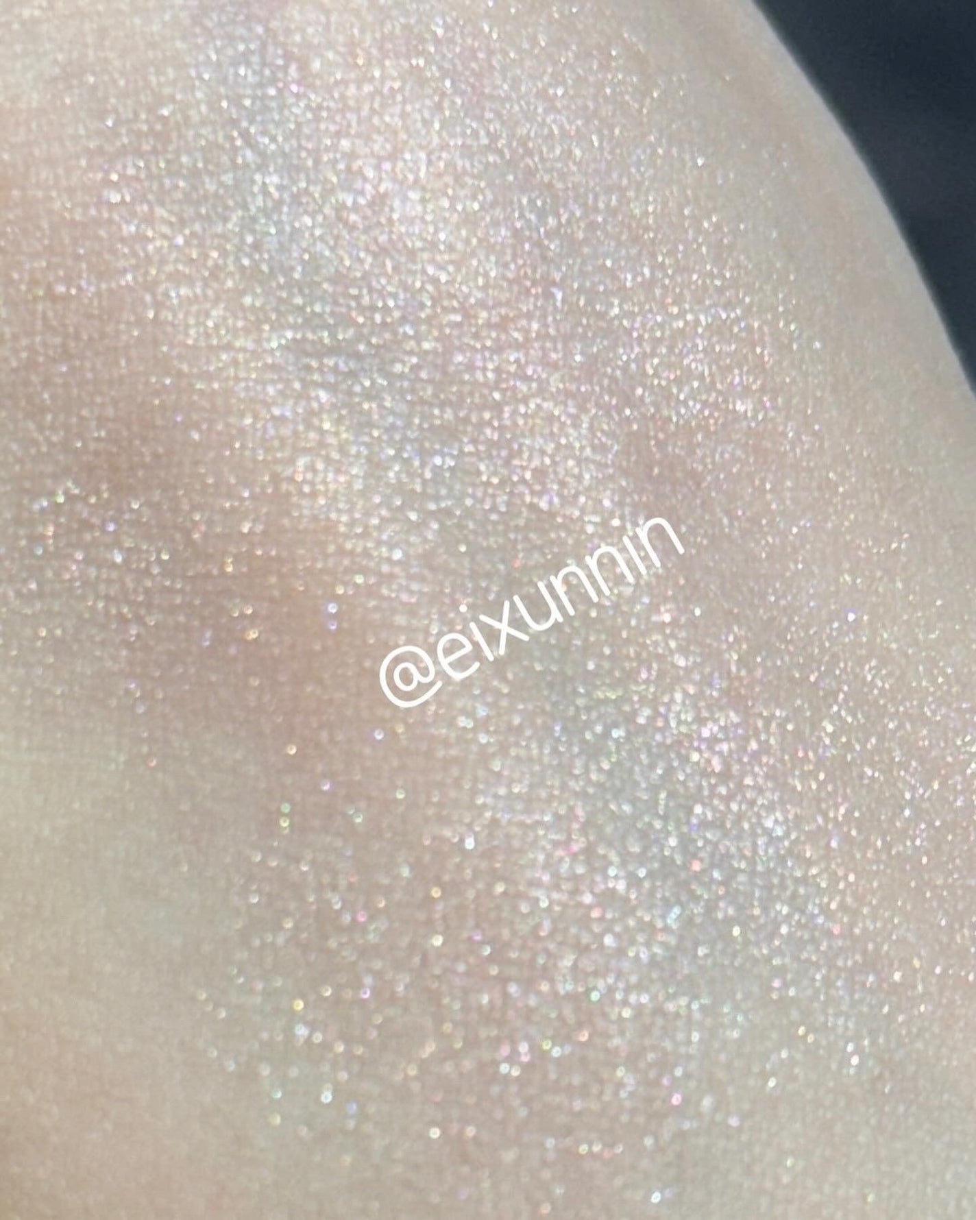 Ambient lighting palette/HOURGLASS/パウダーハイライトを使ったクチコミ(9枚目)